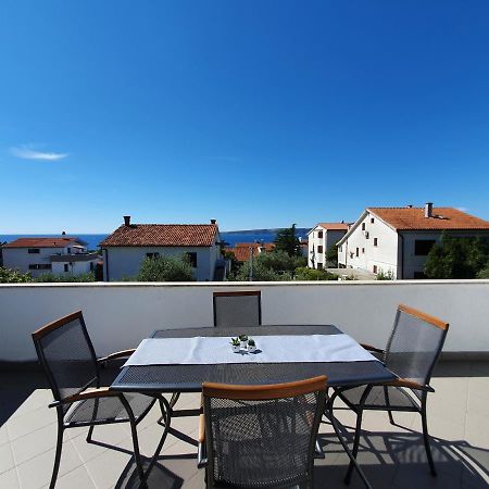 Apartmani Alta Крк Екстер'єр фото